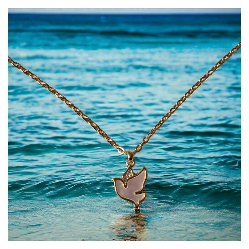Collier avec colombe en nacre